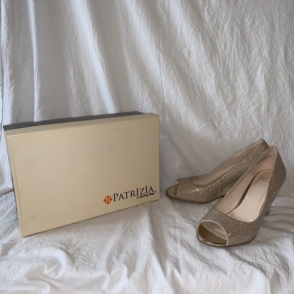 Gold sparkly heels